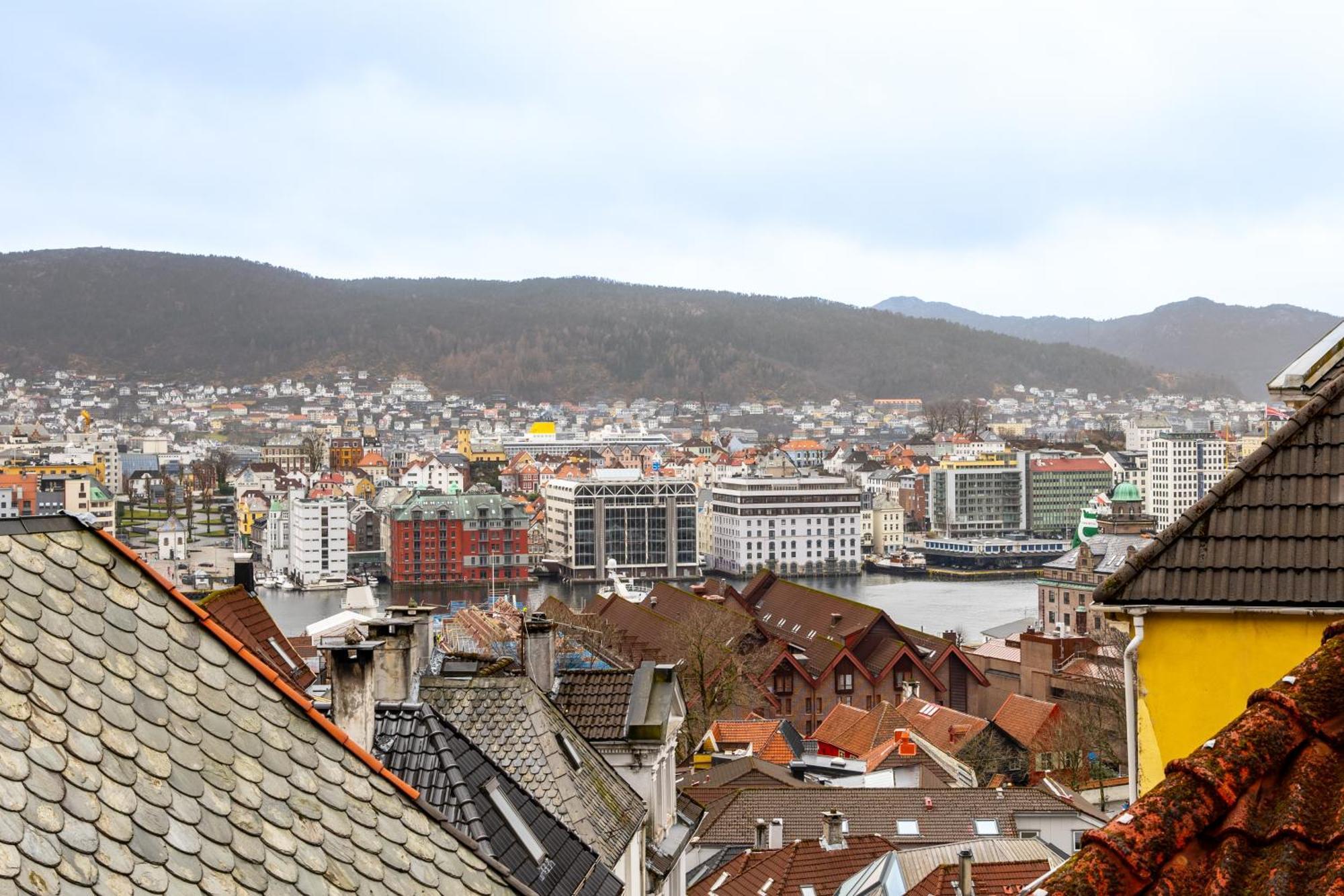 Dinbnb Apartments I 350M To Bryggen I Renovated 2023 I Quiet Top Apart เบอร์เกน ภายนอก รูปภาพ